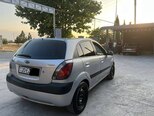 Kia Rio-5