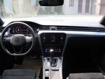 Volkswagen Passat-8