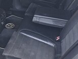 Volkswagen Passat-11