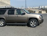 Chevrolet Suburban-2