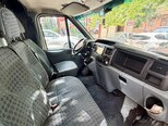 Ford Transit-9