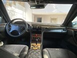 Mercedes E 270-3