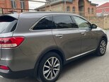 Kia Sorento-9