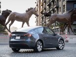 Tesla Model Y-4