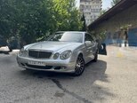 Mercedes E 320-1