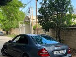 Mercedes E 240-4