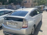 Toyota Prius-5