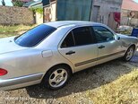 Mercedes E 200-4