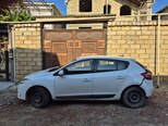 Renault Megane-2