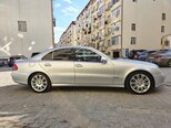 Mercedes E 320-9