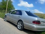 Mercedes E 270-2