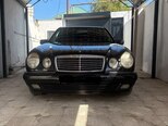 Mercedes E 240-1