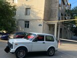 LADA (VAZ) Niva-2