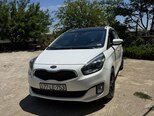 Kia Carens-1