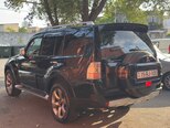 Mitsubishi Pajero-5
