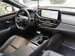 Lexus ES 300h-12