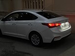 Hyundai Accent-12
