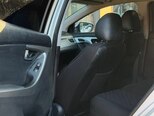 Hyundai Elantra-10