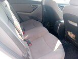 Hyundai Elantra-4