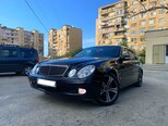 Mercedes E 240-1