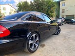 Mercedes E 240-6