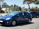 Toyota Prius-2