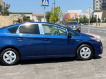 Toyota Prius-11