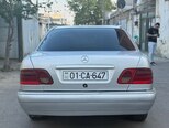 Mercedes E 300-2