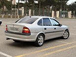 Opel Vectra-4