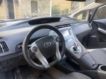 Toyota Prius-11