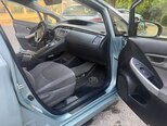 Toyota Prius-8