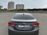 Hyundai Elantra-6