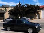 Mercedes E 230-4