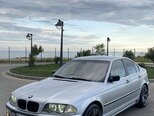 BMW 320-2