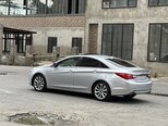 Hyundai Sonata-13