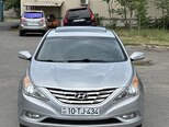 Hyundai Sonata-1