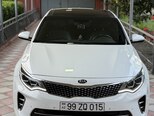 Kia K5-1