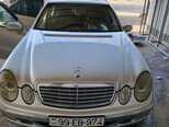 Mercedes E 220-1