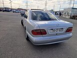 Mercedes E 200-6
