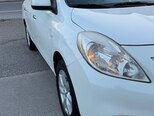 Nissan Sunny-5