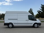 Ford Transit-9
