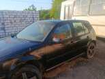 Volkswagen Golf-2