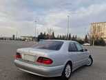 Mercedes E 240-3