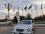 Mercedes E 240-1
