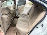 Nissan Maxima-12