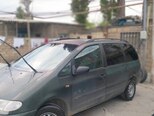 Ford Galaxy-2