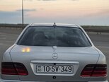 Mercedes E 240-3