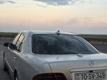 Mercedes E 240-8