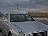 Mercedes E 240-12