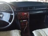 Mercedes 230 E-5